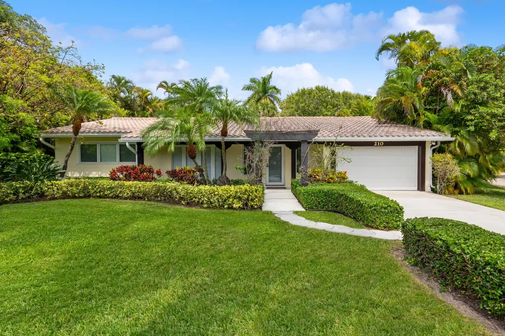 210 SE Atlantic Drive Lantana FL 33462
