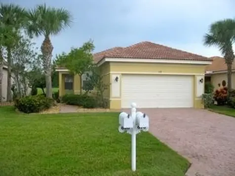 678 NW Stanford Lane Port St Lucie FL 34983