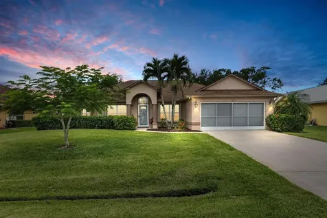 5878 NW Corso Avenue Port St Lucie FL 34986
