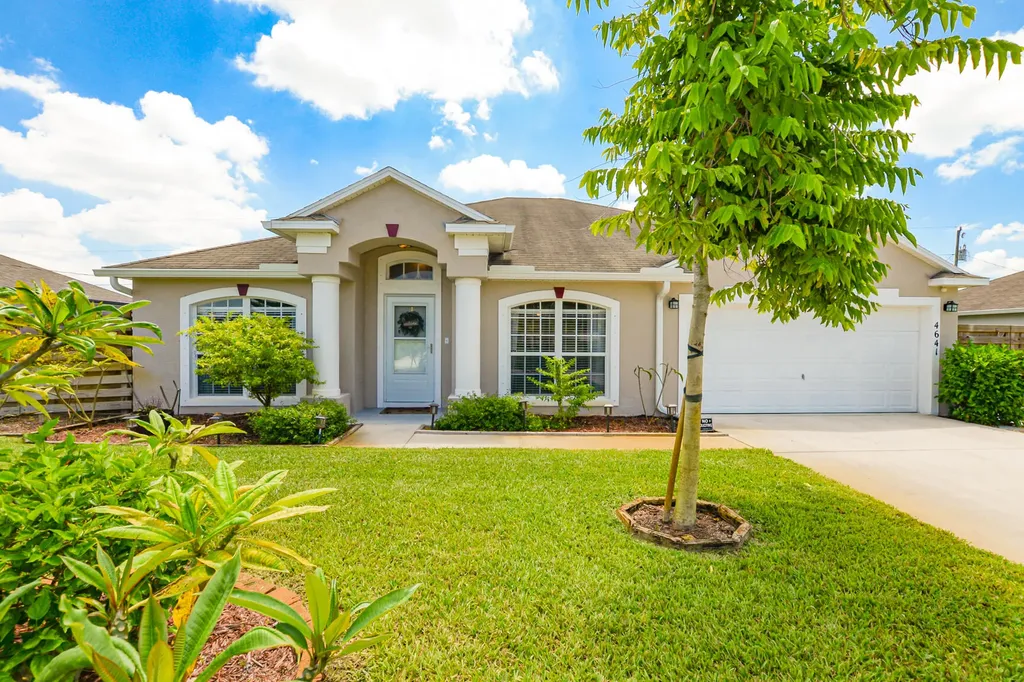 4641 SW Obelisk Street Port St Lucie FL 34953