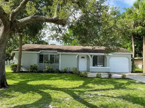 741 Highland Drive SW Vero Beach FL 32962