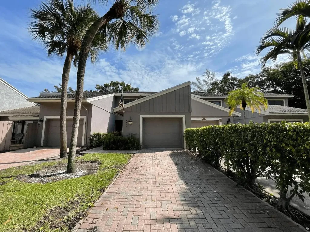 6620 Thornhill Court Boca Raton FL 33433