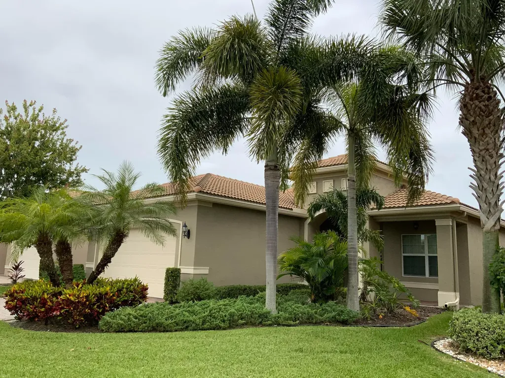 8723 Cathedral Peak Court Boynton Beach FL 33473