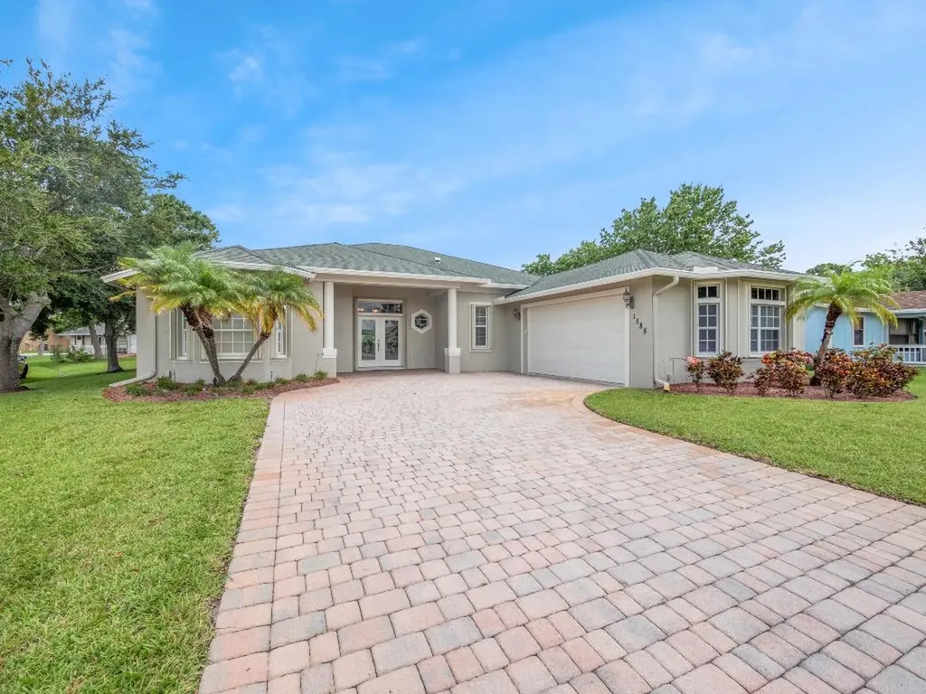 1588 SE Flintlock Road Port St Lucie FL 34952