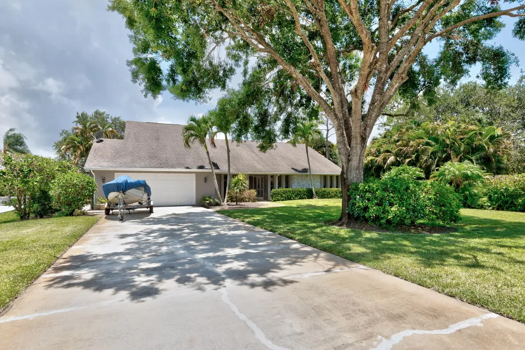 5601 Deer Run Drive Fort Pierce FL 34951