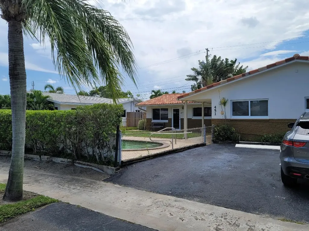 451 SE 1st Avenue Pompano Beach FL 33060