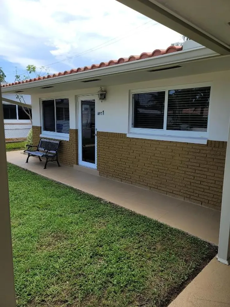 451 SE 1st Avenue Pompano Beach FL 33060