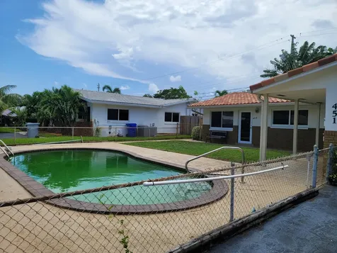 451 SE 1st Avenue Pompano Beach FL 33060