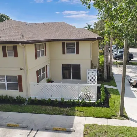48 Essex Court Royal Palm Beach FL 33411