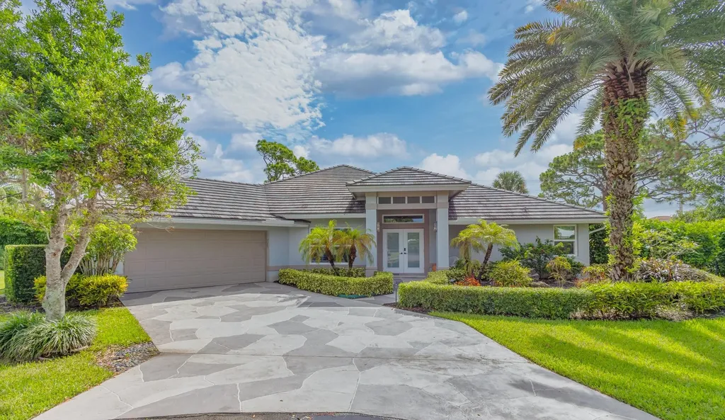 10394 SE Coconut Lane Hobe Sound FL 33455