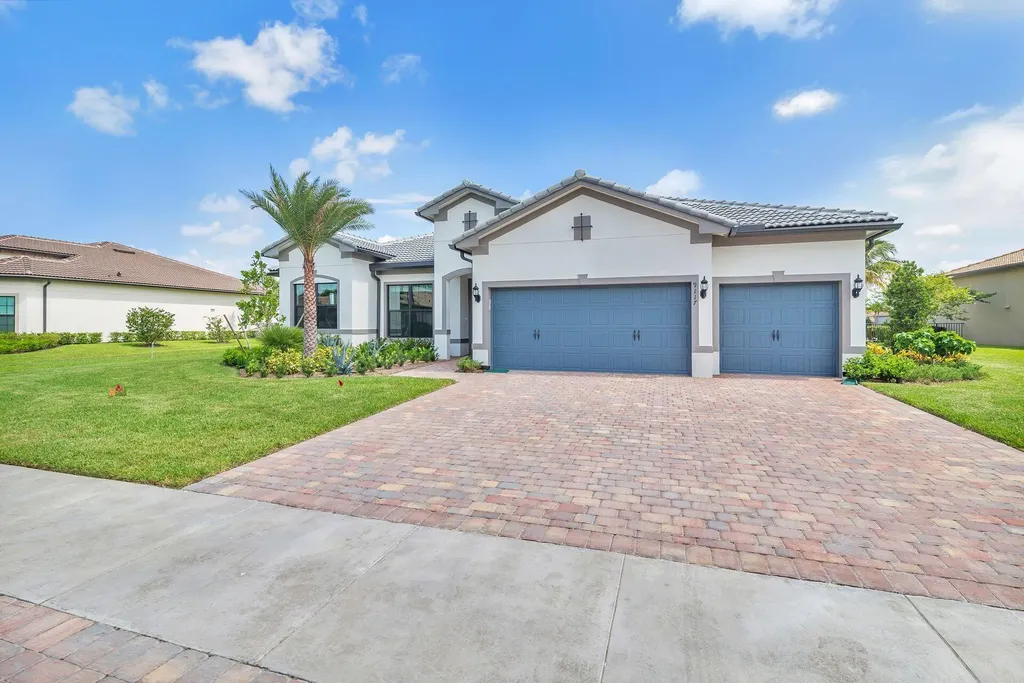 9117 Balsamo Drive Palm Beach Gardens FL 33412