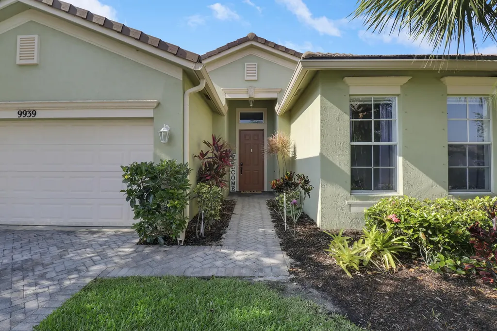 9939 SW Chadwick Drive Port St Lucie FL 34987