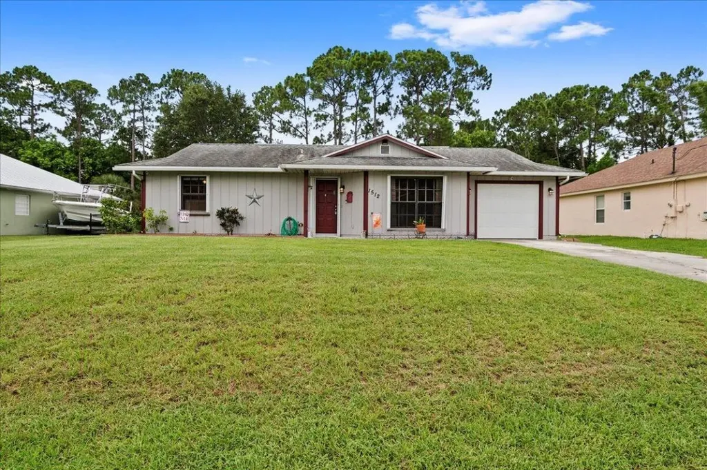 1512 SW Hunnicut Avenue Port St Lucie FL 34953