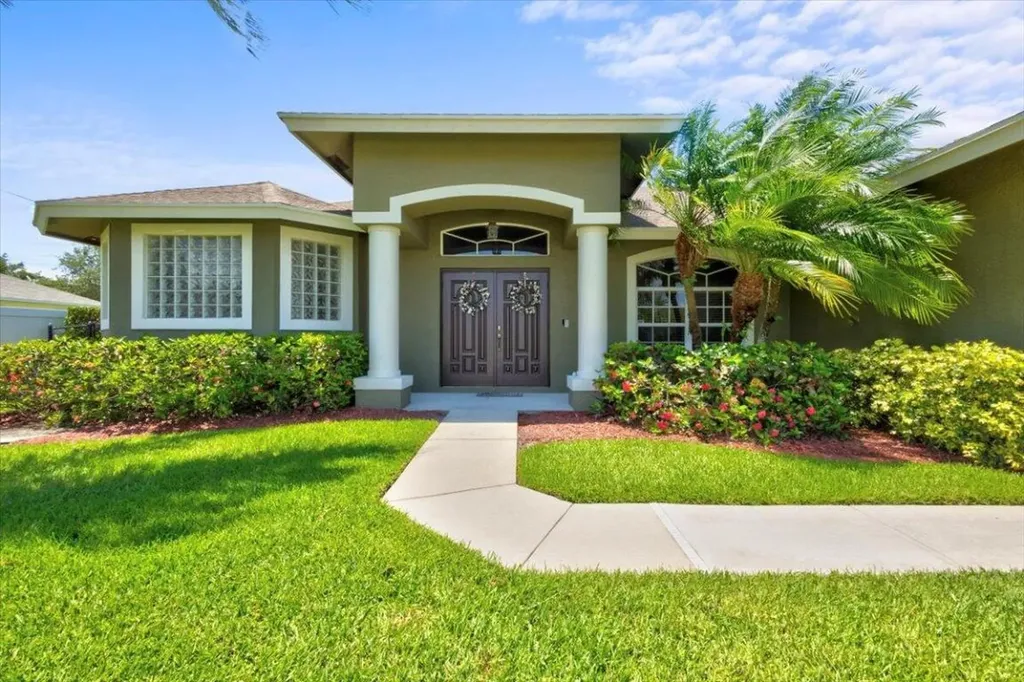 6003 NW Winfield Drive Port St Lucie FL 34986