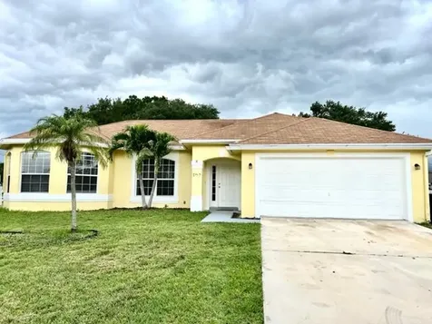 702 NW Cabot Street Port St Lucie FL 34983
