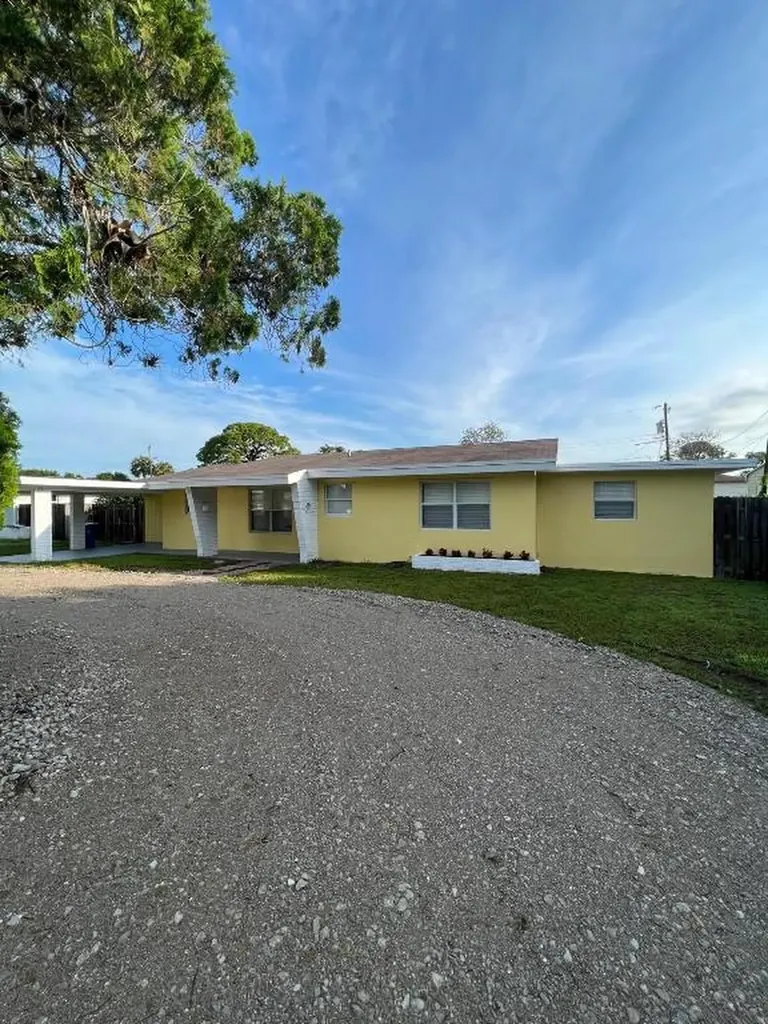 5449 Toronto Road Haverhill FL 33415