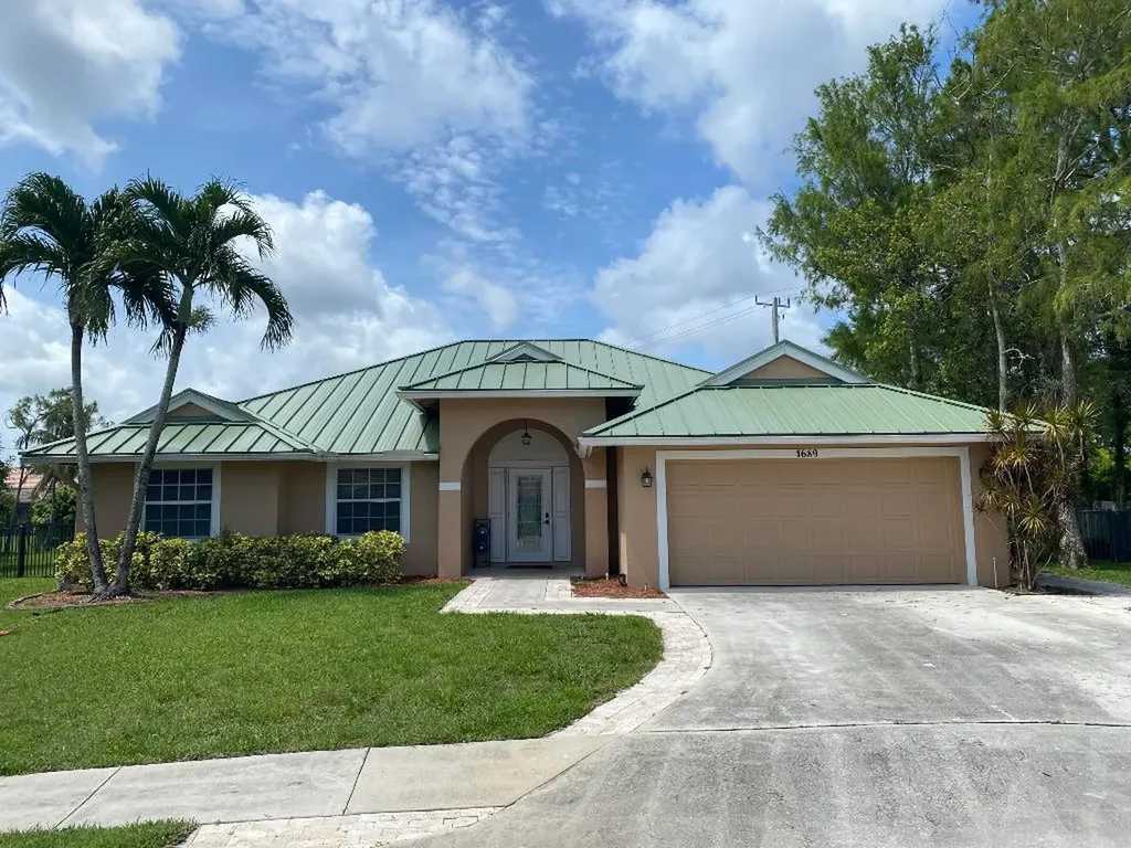 1689 Hull Court Wellington FL 33414