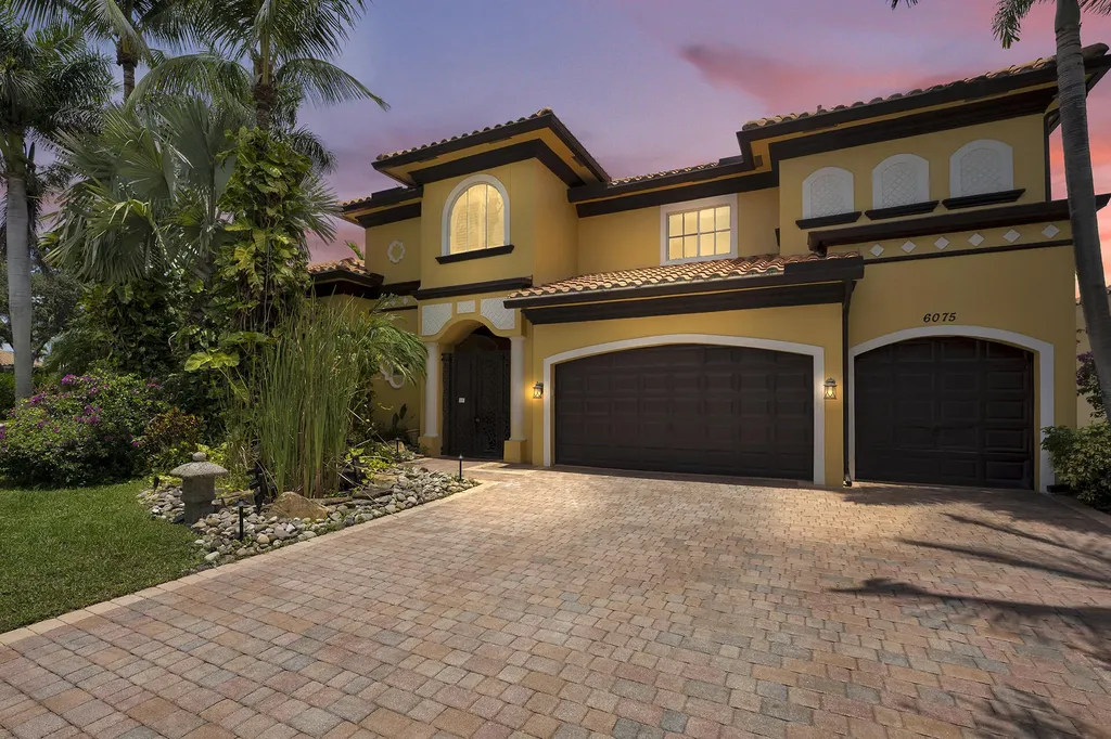 6075 Via Crystalle Delray Beach FL 33484