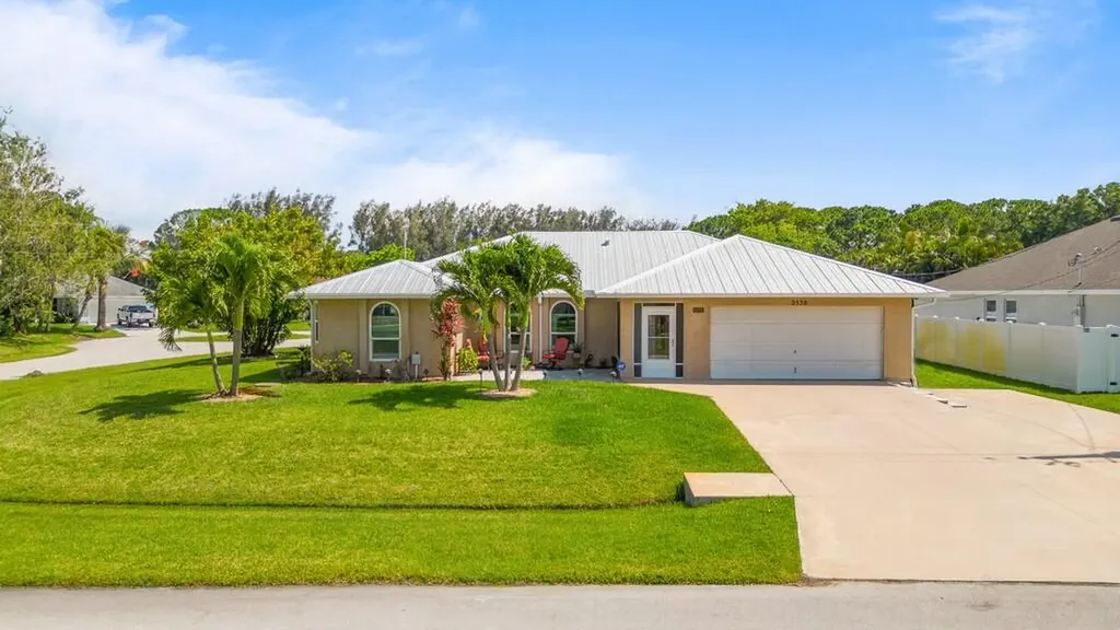 2538 SE Jason Avenue Port St Lucie FL 34952