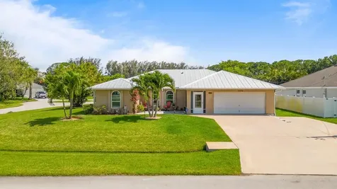 2538 SE Jason Avenue Port St Lucie FL 34952