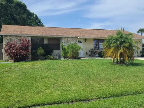 379 SW Fairway Avenue Port St Lucie FL 34983