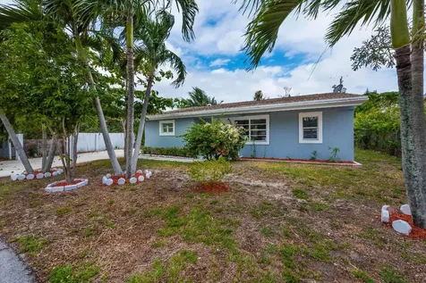 4921 Clinton Boulevard Lake Worth FL 33463