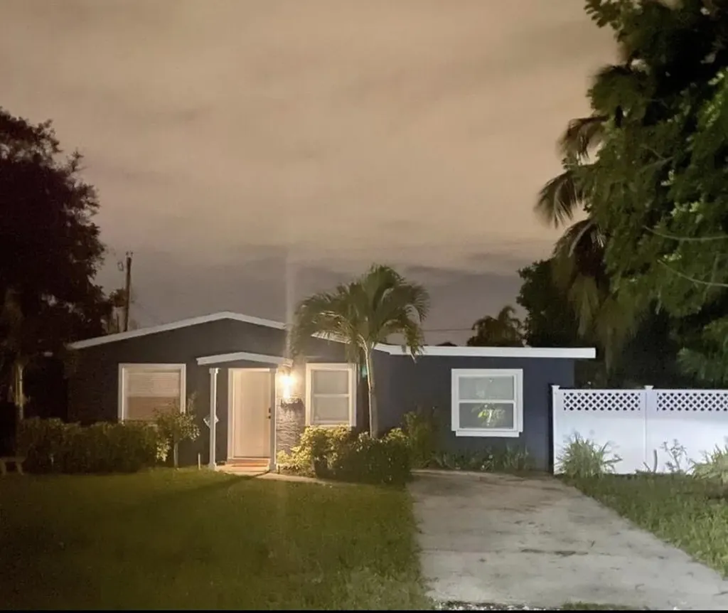 4195 NE Carrol Court Jensen Beach FL 34957