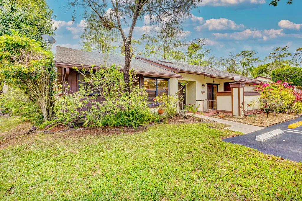 430 Midsummer Court Royal Palm Beach FL 33411