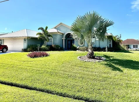 121 NE Sagamore Terrace Port St Lucie FL 34983