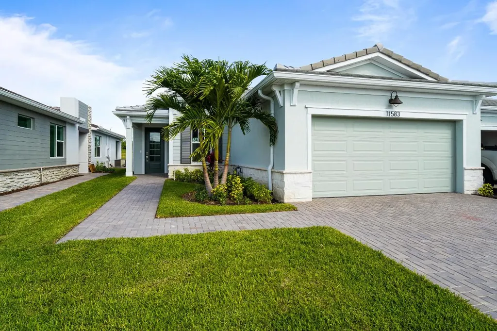 11583 SW Viridian Boulevard Port St Lucie FL 34987
