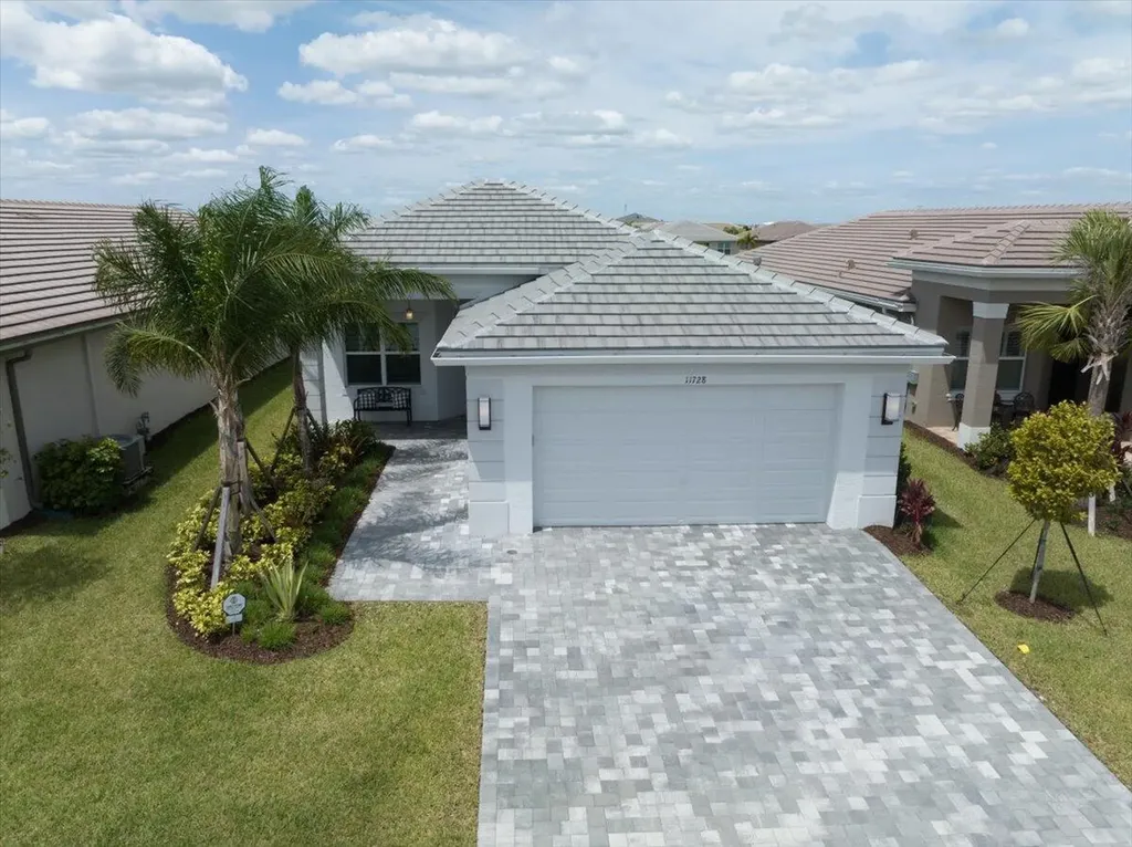 11728 SW Moon River Way Port St Lucie FL 34987