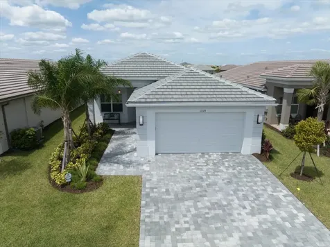 11728 SW Moon River Way Port St Lucie FL 34987