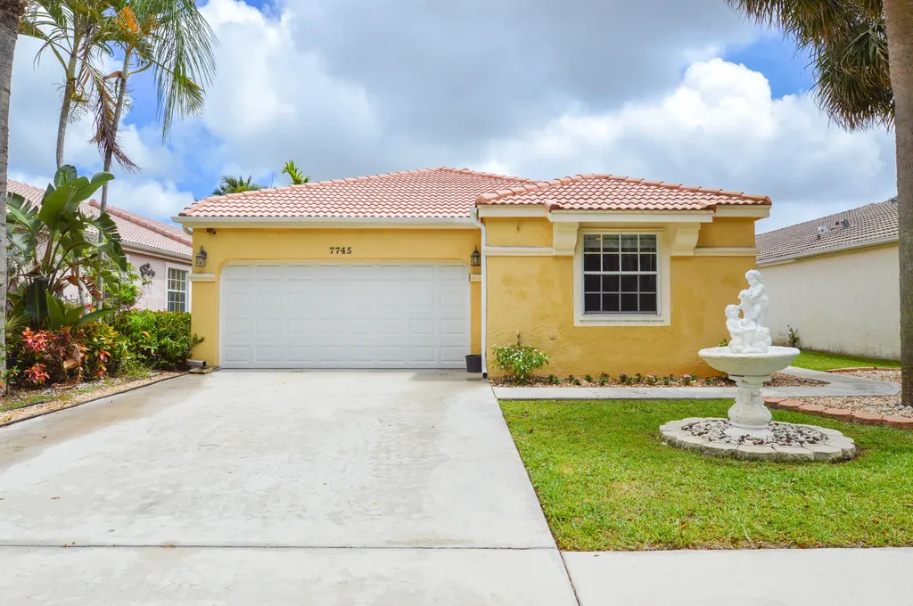 7745 Rockport Circle Lake Worth FL 33467