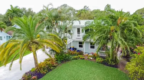 6244 SE Vista Avenue Stuart FL 34997
