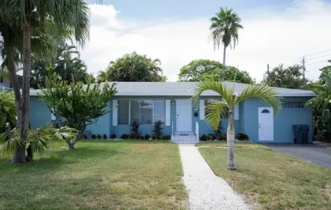 1128 N 16th Avenue Hollywood FL 33020