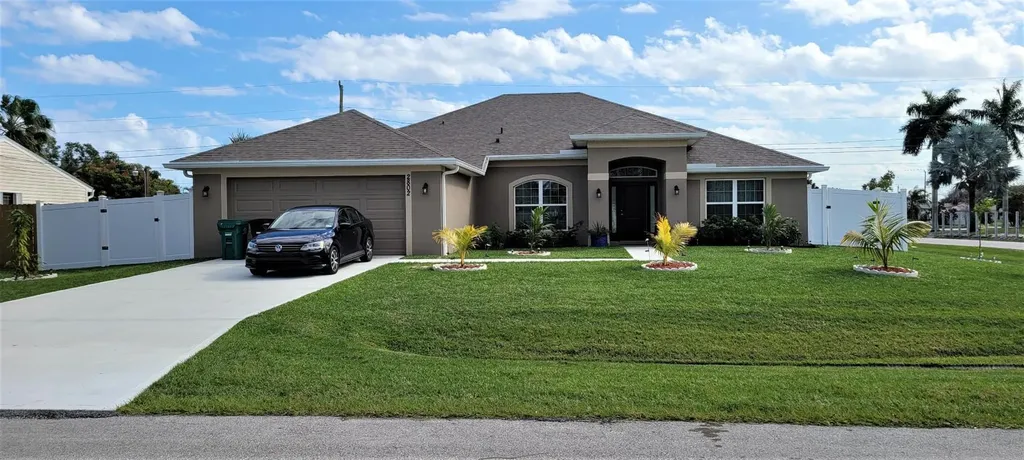 2802 SE Buccaneer Circle Port St Lucie FL 34952