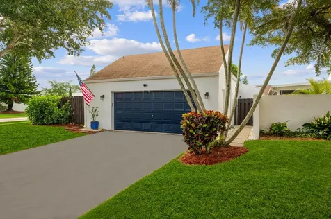 2200 NW 10th Place Delray Beach FL 33445
