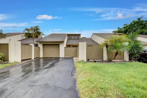 12612 Shady Pines Court Wellington FL 33414