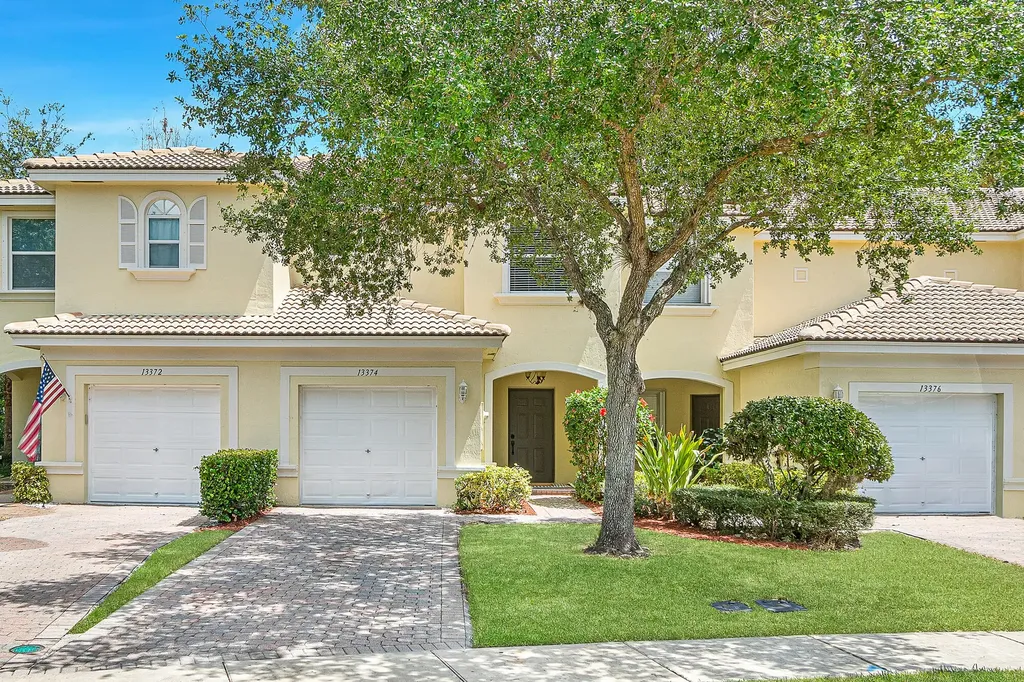 13374 Georgian Court Wellington FL 33414