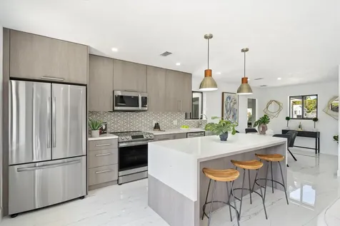 2348 NE 9th Street Pompano Beach FL 33062