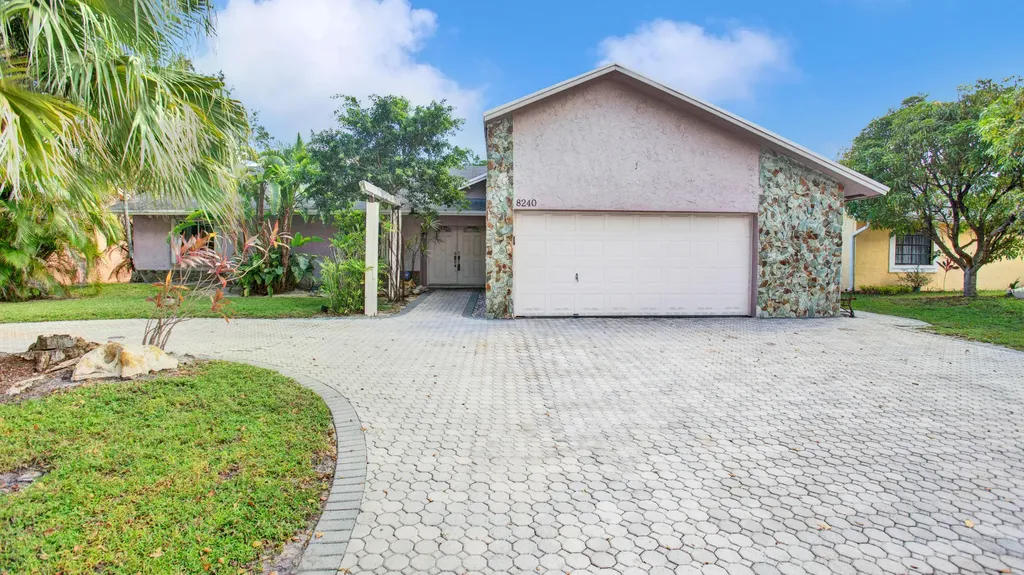 8240 NW 54th Street Lauderhill FL 33351