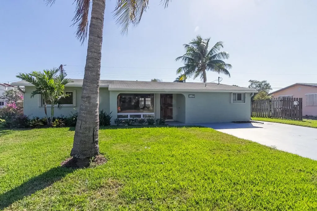 116 NW 8th Street Boca Raton FL 33432