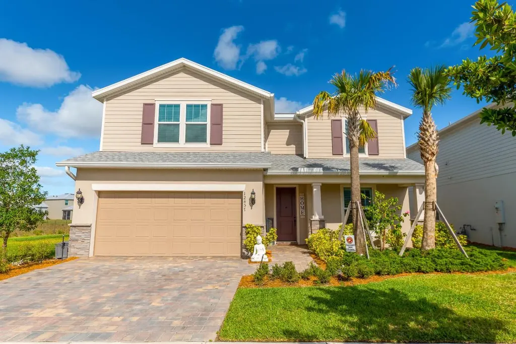 12457 SW Myrtle Oak Drive Port St Lucie FL 34987