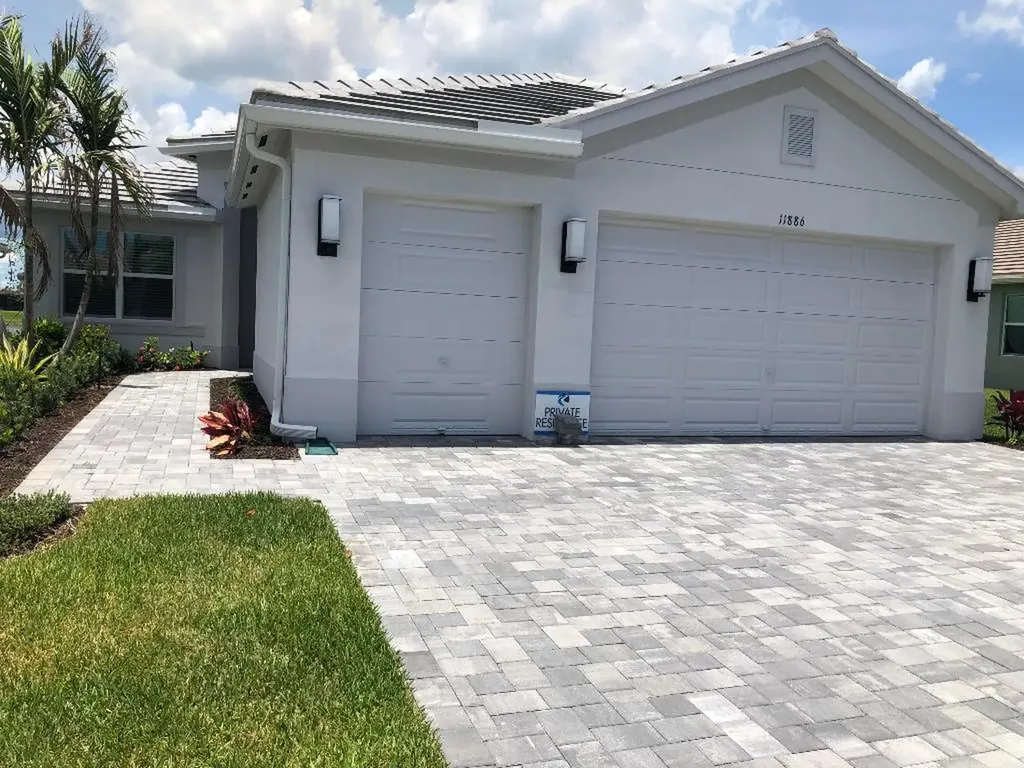 11886 SW Poseidon Way Port St Lucie FL 34987