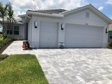 11886 SW Poseidon Way Port St Lucie FL 34987