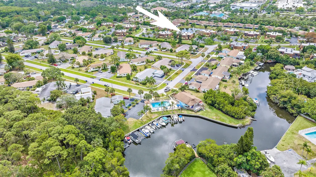 110 N Delaware Boulevard Jupiter FL 33458