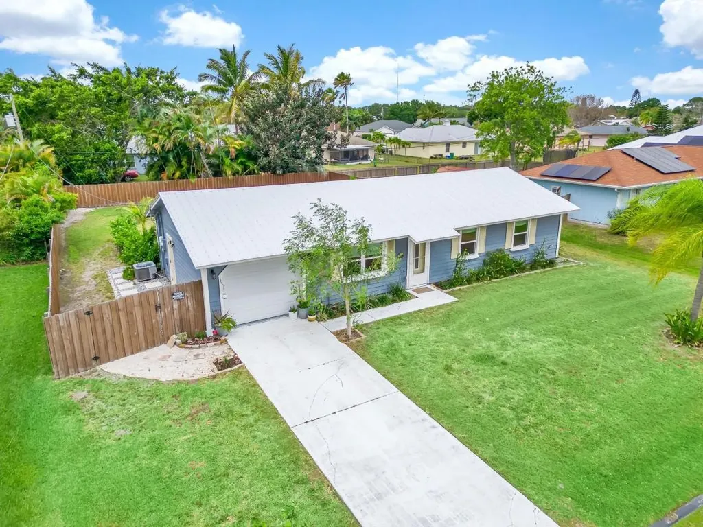 2538 SE Burton Street Port St Lucie FL 34952