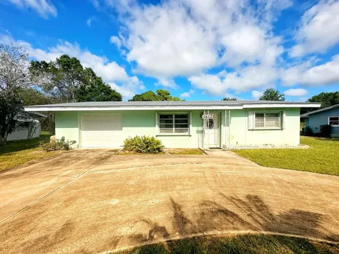 5612 Winter Garden Parkway Fort Pierce FL 34951