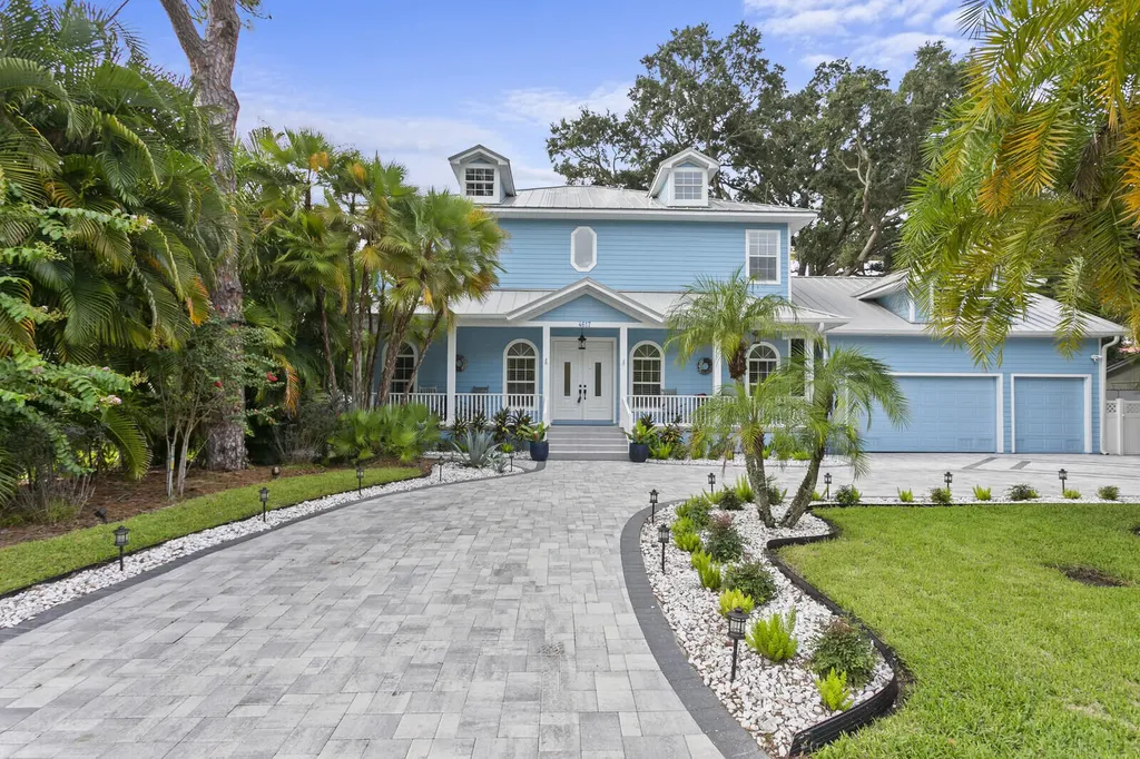4617 W Leona Street Tampa FL 33629