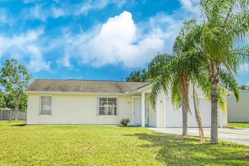 2143 SE Holland Street Port St Lucie FL 34952